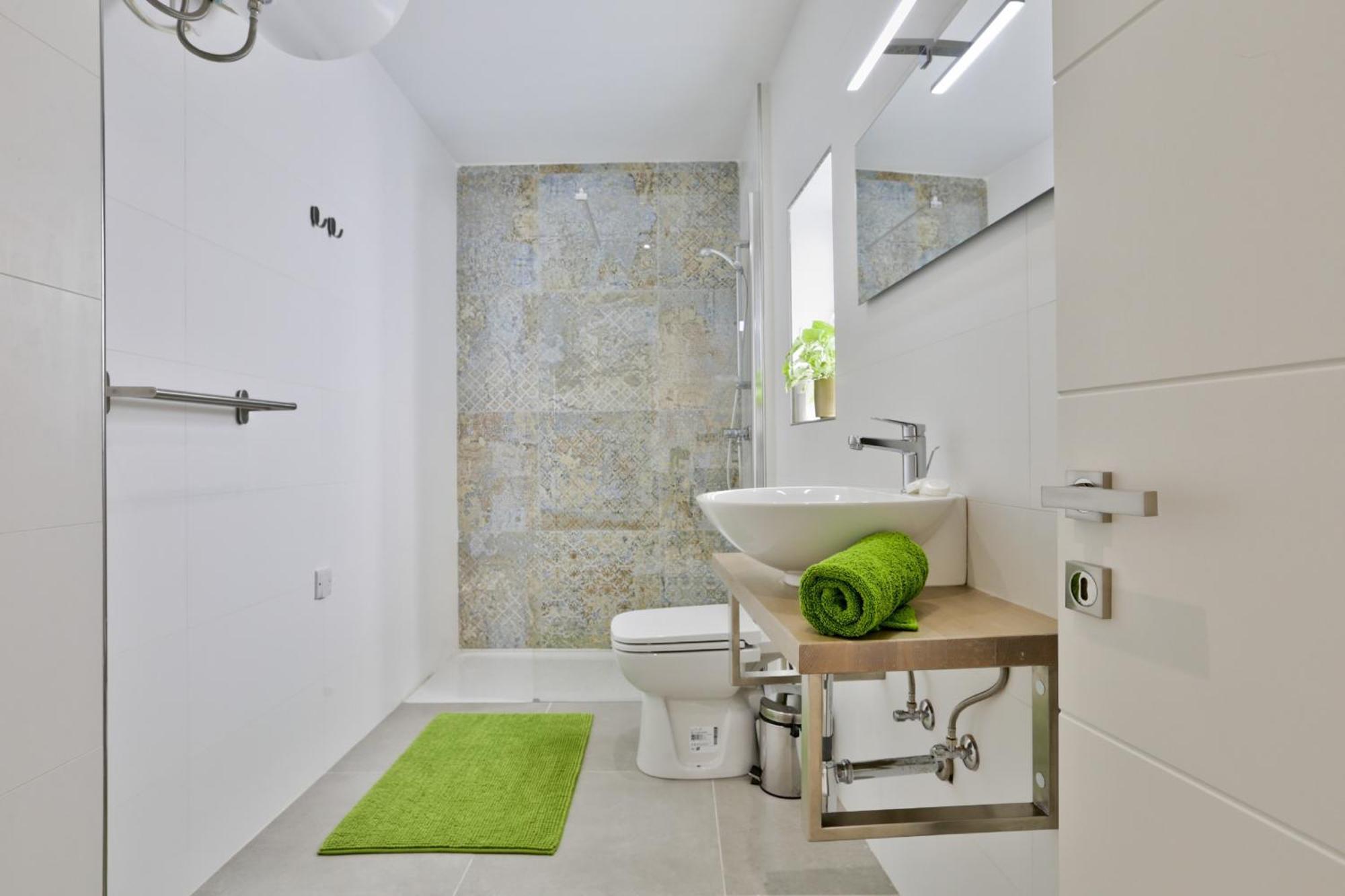 Exquisite 3-Bedroom Duplex Penthouse With Jacuzzi In Valletta Centre Valeta Exterior foto